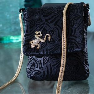 Frog Pearl Eye Leather Rhinestone Shoulder Bag